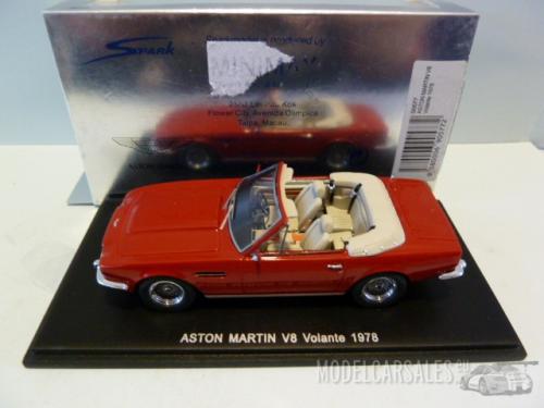 Aston Martin V8 Volante