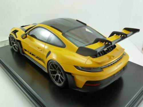 Porsche 911 (992) GT3 RS Weissach package