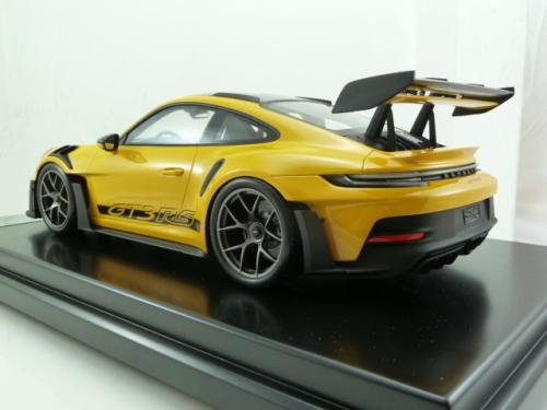 Porsche 911 (992) GT3 RS Weissach package