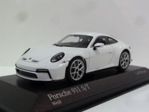 Porsche 911 (992.1) S/T