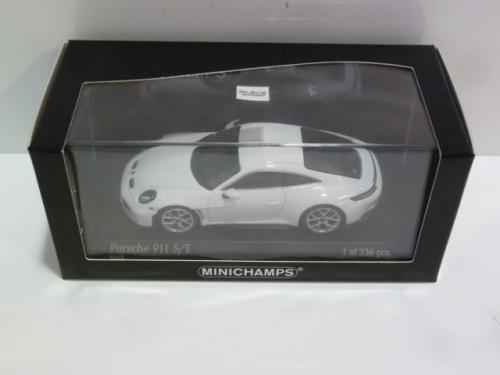 Porsche 911 (992.1) S/T