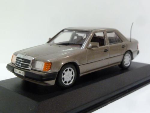 Mercedes-benz 400 E V8