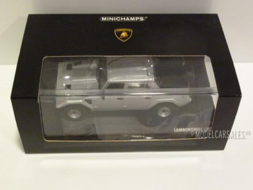 Lamborghini LM002