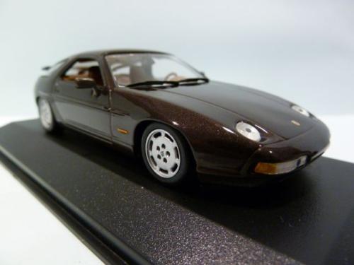 Porsche 928 S4